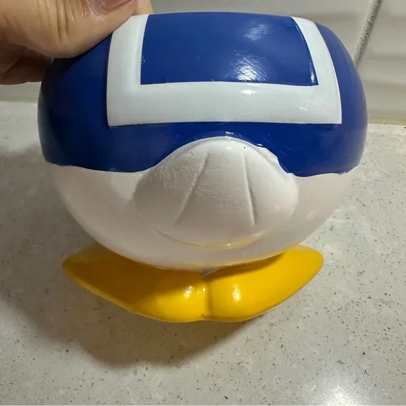 Disney Donald Duck 5.5” Planter Pot with Feet NEW - Picture 6 of 10